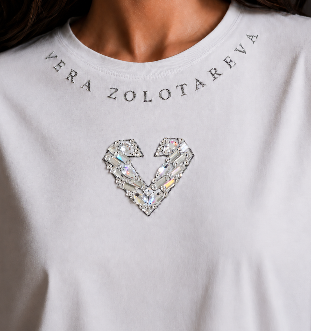 Vera Minimal Chest Logo Tee